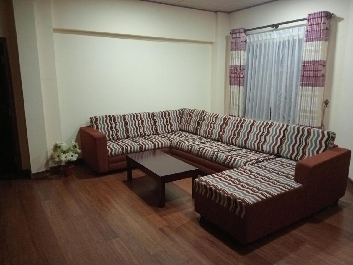 Thuvaraga Inn Nuwara Eliya Ngoại thất bức ảnh