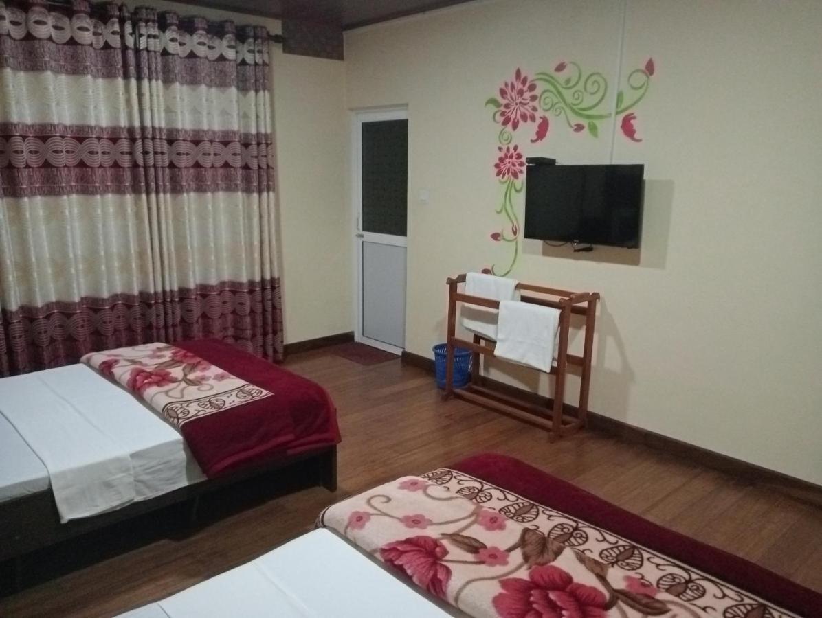 Thuvaraga Inn Nuwara Eliya Ngoại thất bức ảnh